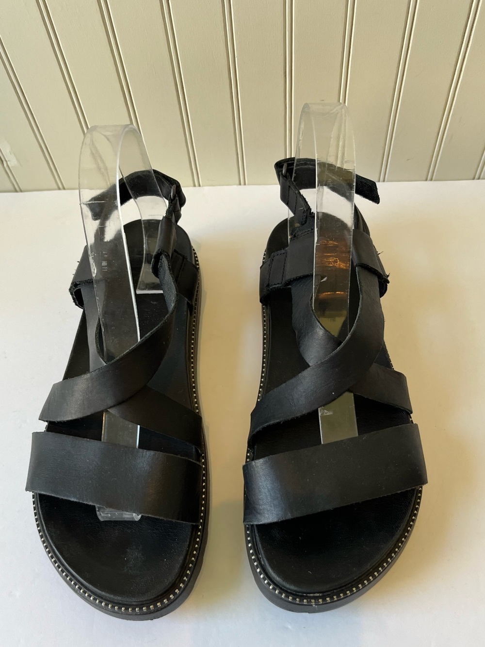 SOREL ROAMING CRISS CROSS SLINGBACK SANDALS | BLACK | SIZE: 8 | NL3696-010 | EUC